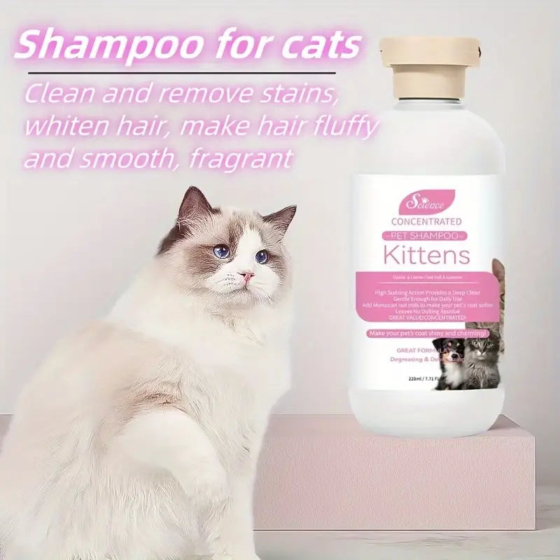 Cat shampoo for itch relief and odor control, soothing care