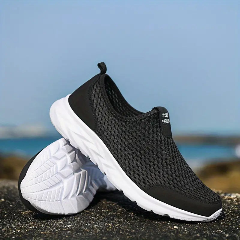 Men's breathable mesh walking shoes with slip-on design