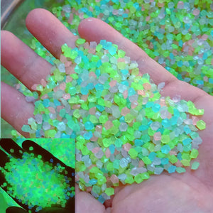 Luminous garden stones glow-in-the-dark decorative pebbles