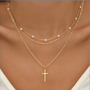 14K gold and pearl necklace with love heart pendant