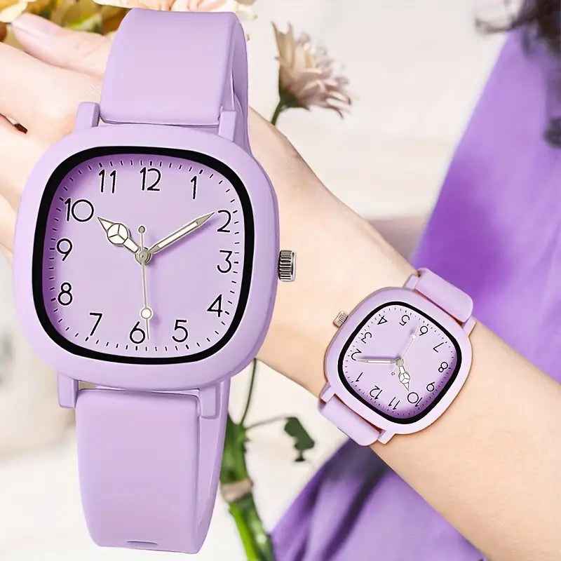 Square quartz watch with silicone strap for women