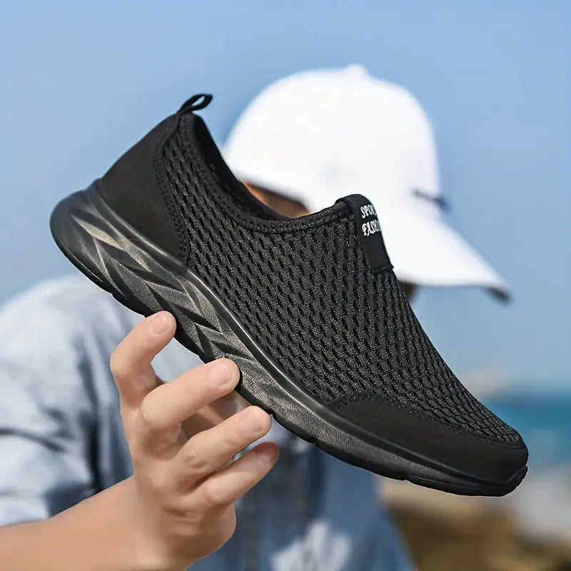 Men's breathable mesh walking shoes with slip-on design