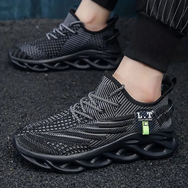 Men's Knit Breathable Lace-Up Running Shoes